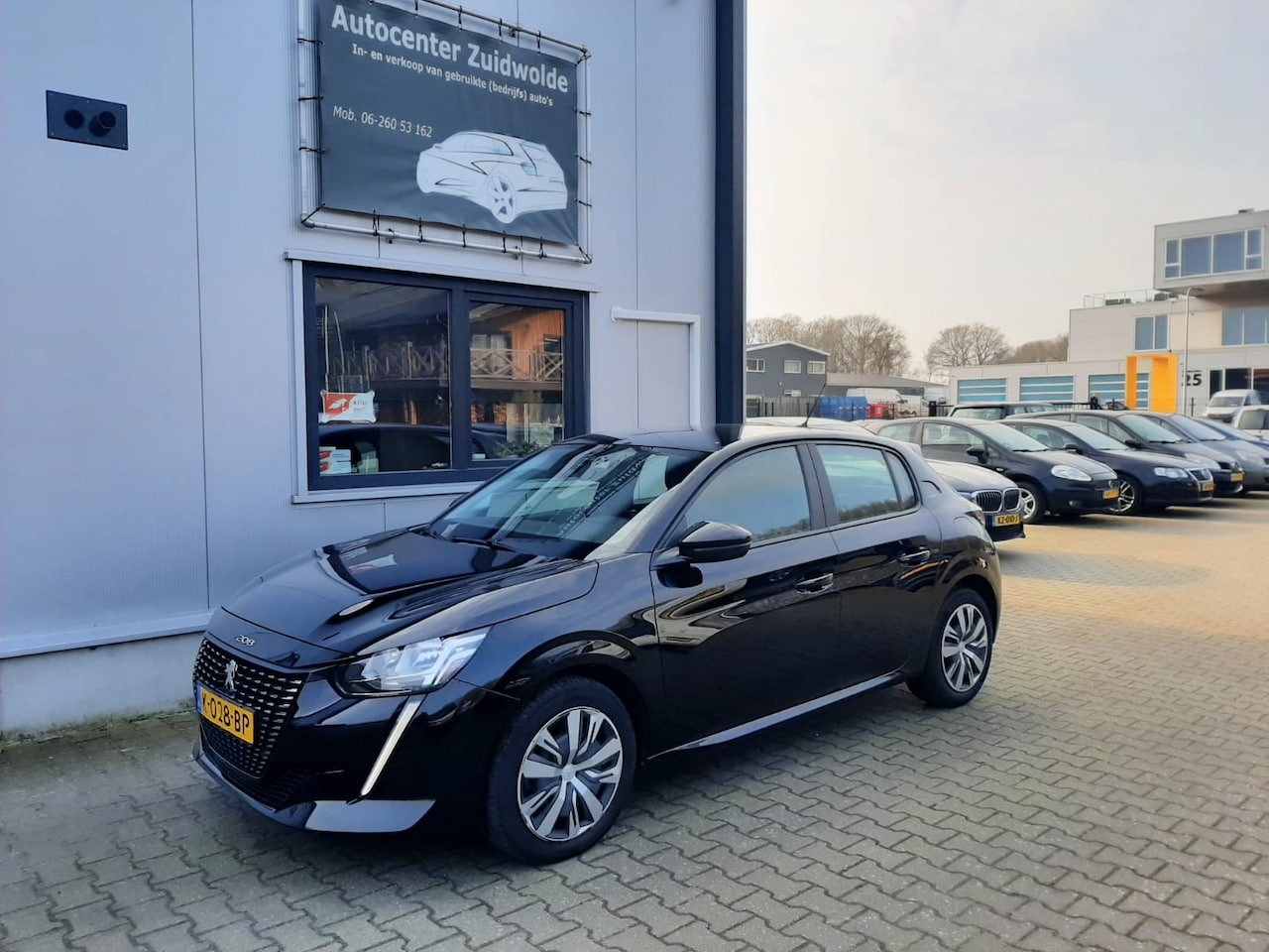 Peugeot 208 - 1.5 BlueHDi Active navi clima cruise - AutoWereld.nl