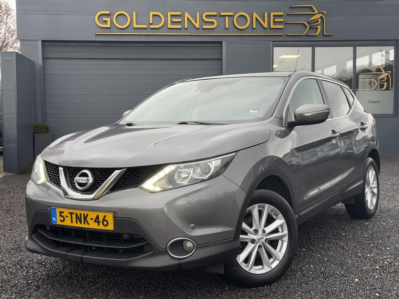 Nissan Qashqai - 1.5 dCi Connect Edition 1e Eigenaar,Navi,Clima,Cruise,Camera,Panodak,Trekhaak,PDC Voor en - AutoWereld.nl