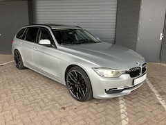 BMW 3-serie Touring - 318d XENON-PANO-LEDER