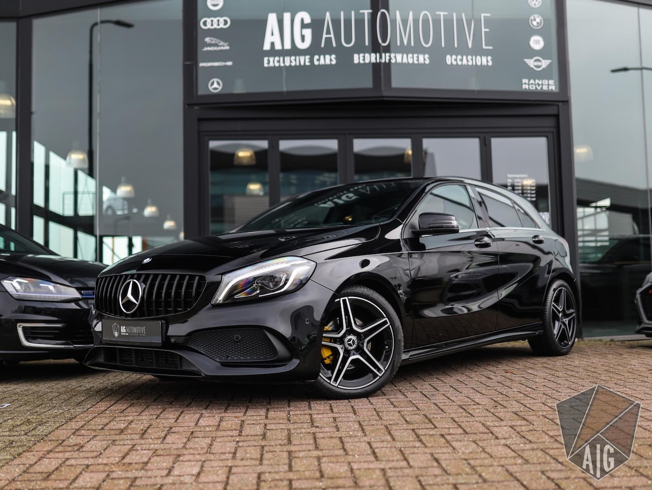 Mercedes-Benz A-klasse - 160 Ambition | AMG | PDC | 18" LM | Navi | Cruise Control | LED - AutoWereld.nl