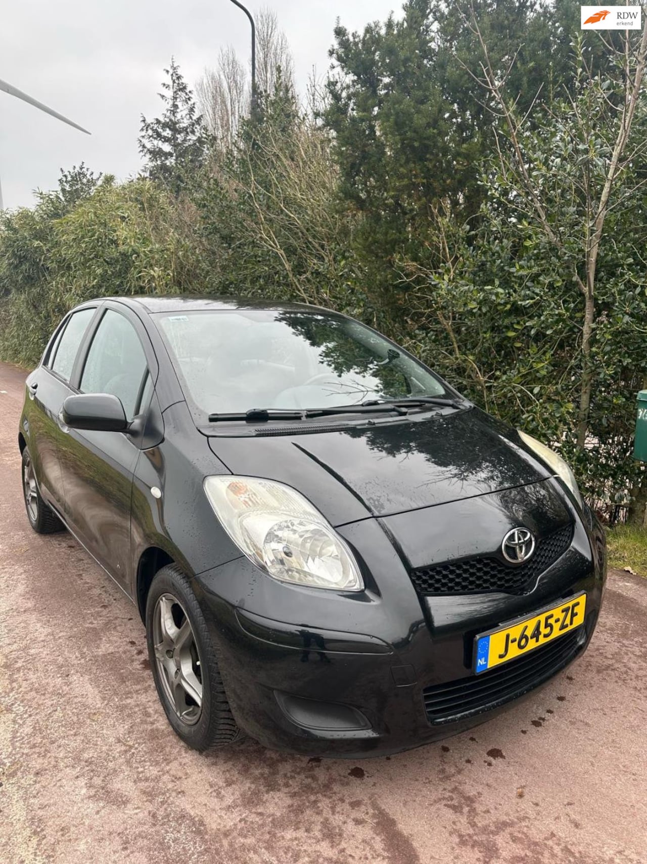 Toyota Yaris - 1.3 VVTi Aspiration AUTOMAAT ! zeer nette auto! - AutoWereld.nl