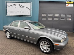 Jaguar XJ - 3.0 V6 Executive Automaat YOUNGTIMER Leder Navi Clima Elec dak Cruise 18" Xenon Pdc NL Aut