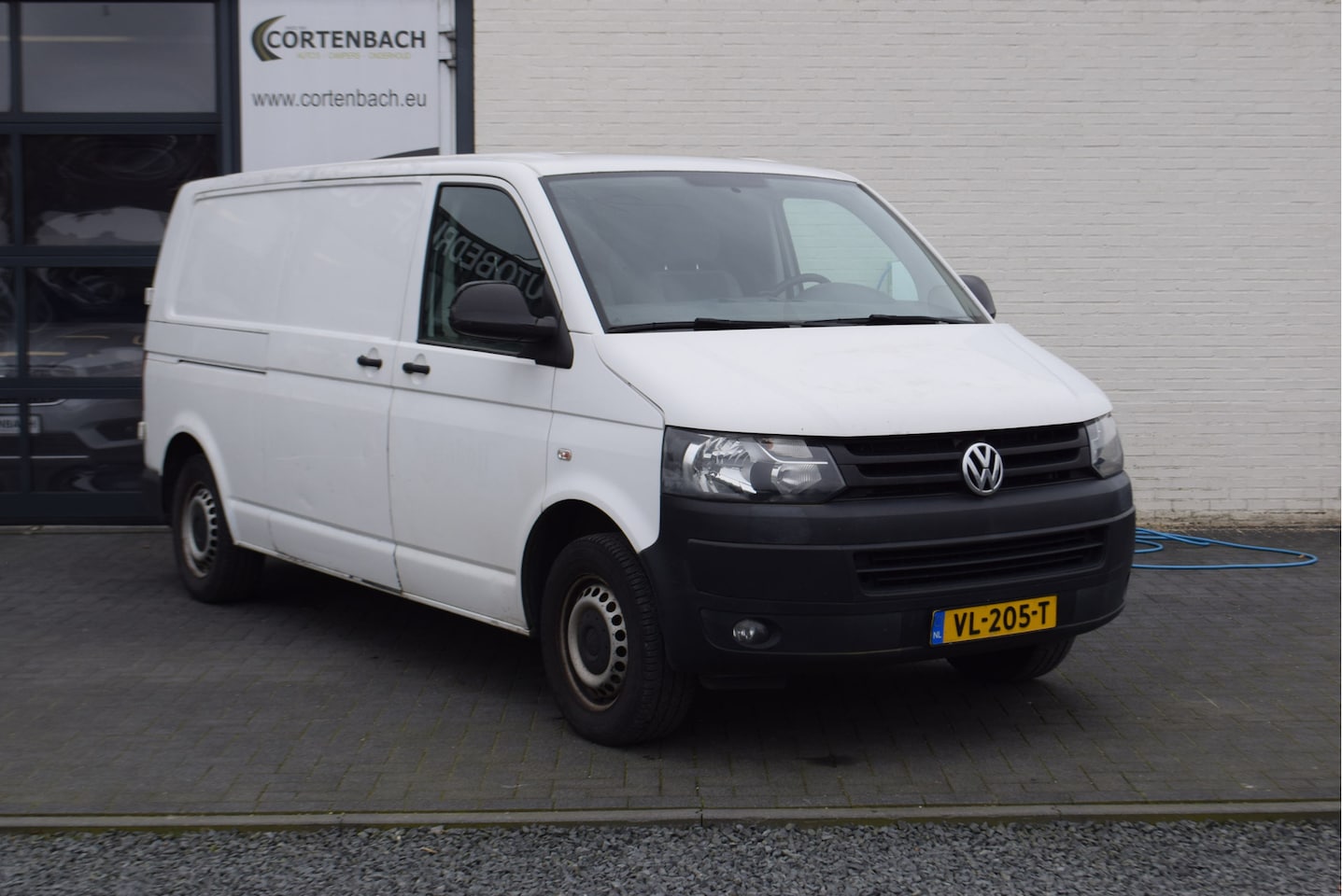 Volkswagen Transporter - 2.0 TDI L2H2 BM Baseline 2.0 TDI L2H2 BM Baseline - AutoWereld.nl