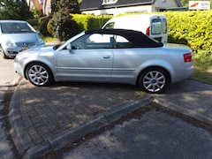 Audi A4 Cabriolet - 2.5 V6 TDI Pro Line