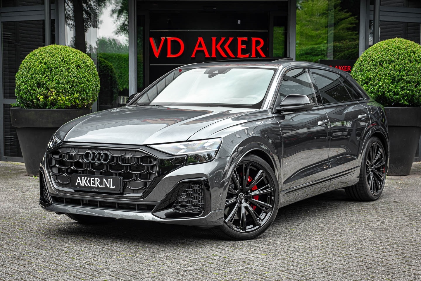 Audi Q8 - 60 TFSIe (FACELIFT) 4WSTURING+ALC.HEMEL+LEDERPAKKET+360CAM. - AutoWereld.nl