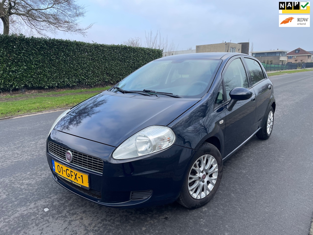 Fiat Grande Punto - 1.4 Active NAP/AIRCO/APK 2-2026/VELGEN - AutoWereld.nl