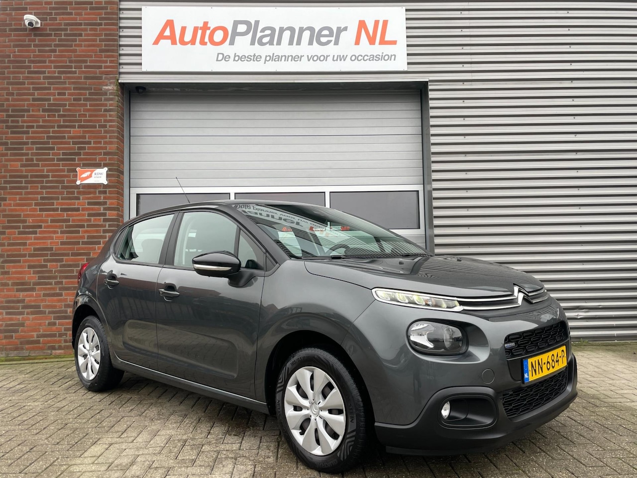 Citroën C3 - 1.2 PureTech! Airco! Cruise! PDC! Nieuwe APK! - AutoWereld.nl