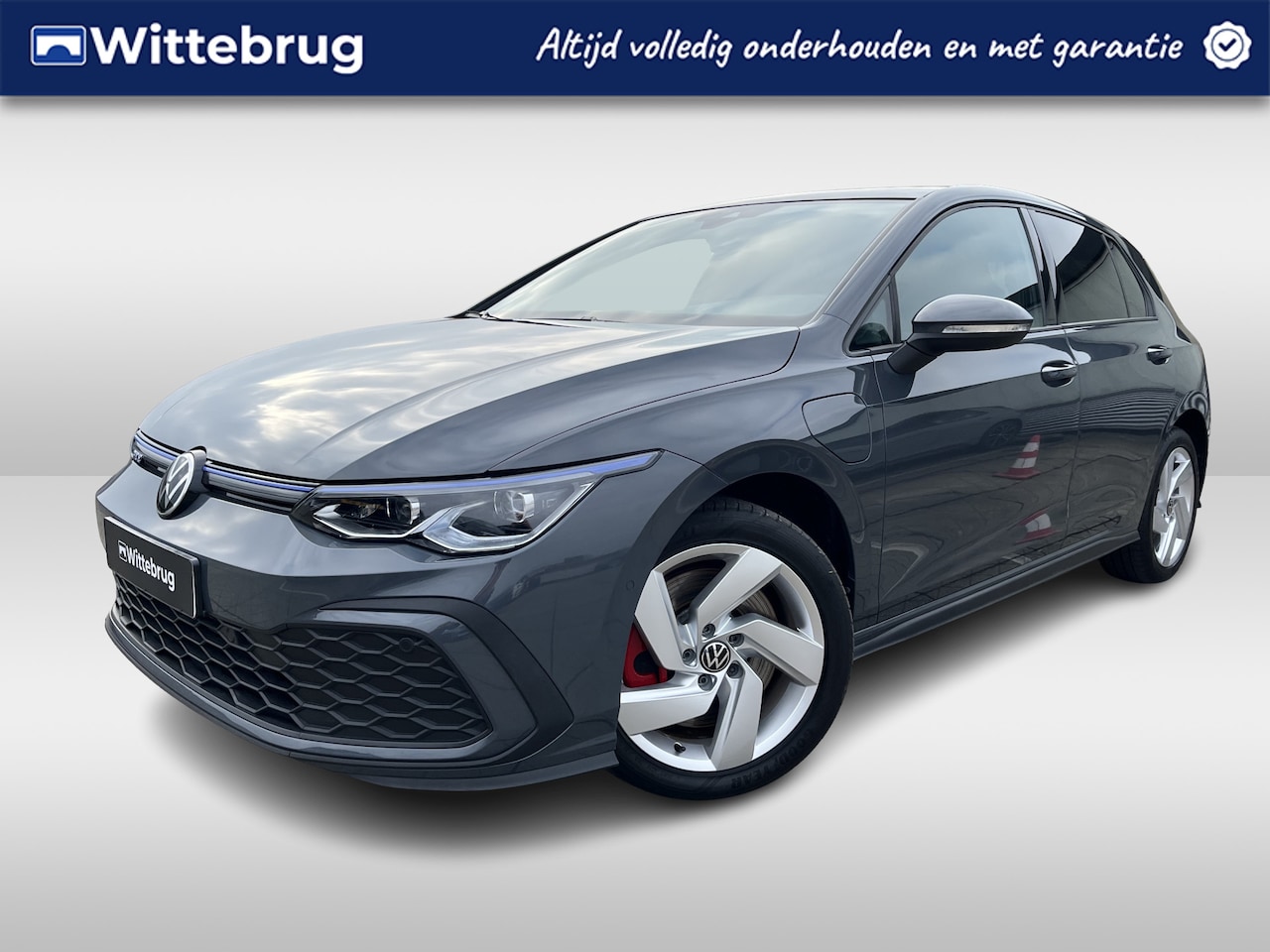 Volkswagen Golf - 1.4 245pk eHybrid GTE DSG Automaat Panoramadak / Navigatie / 17"/ IQ.Led Matrix verlichtin - AutoWereld.nl