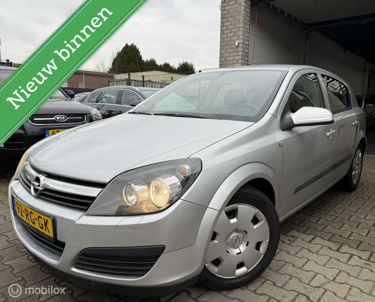 Opel Astra - 1.6 Enjoy / 5DRS / Automaat / Airco / N.A.P - AutoWereld.nl