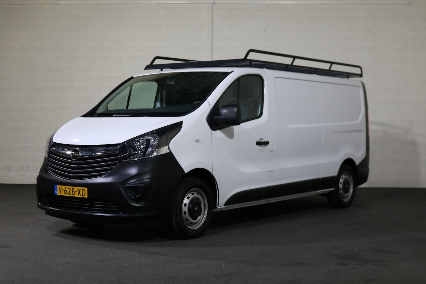 Opel Vivaro - 1.6 CDTI L2 H1 Airco Imperiaal Trekhaak - AutoWereld.nl