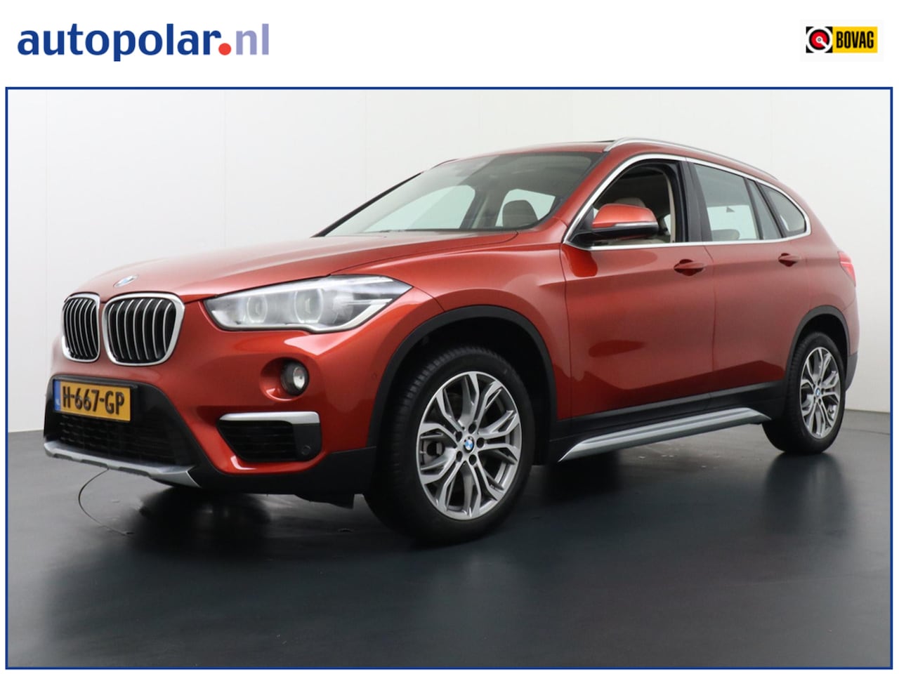 BMW X1 - sDrive20i High Executive Trekhaak/Panodak/Leder etc. - AutoWereld.nl