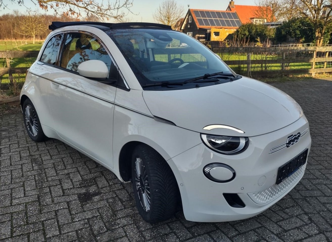 Fiat 500 - E- Cabrio-2023 Urban-Camera -Meer... - AutoWereld.nl