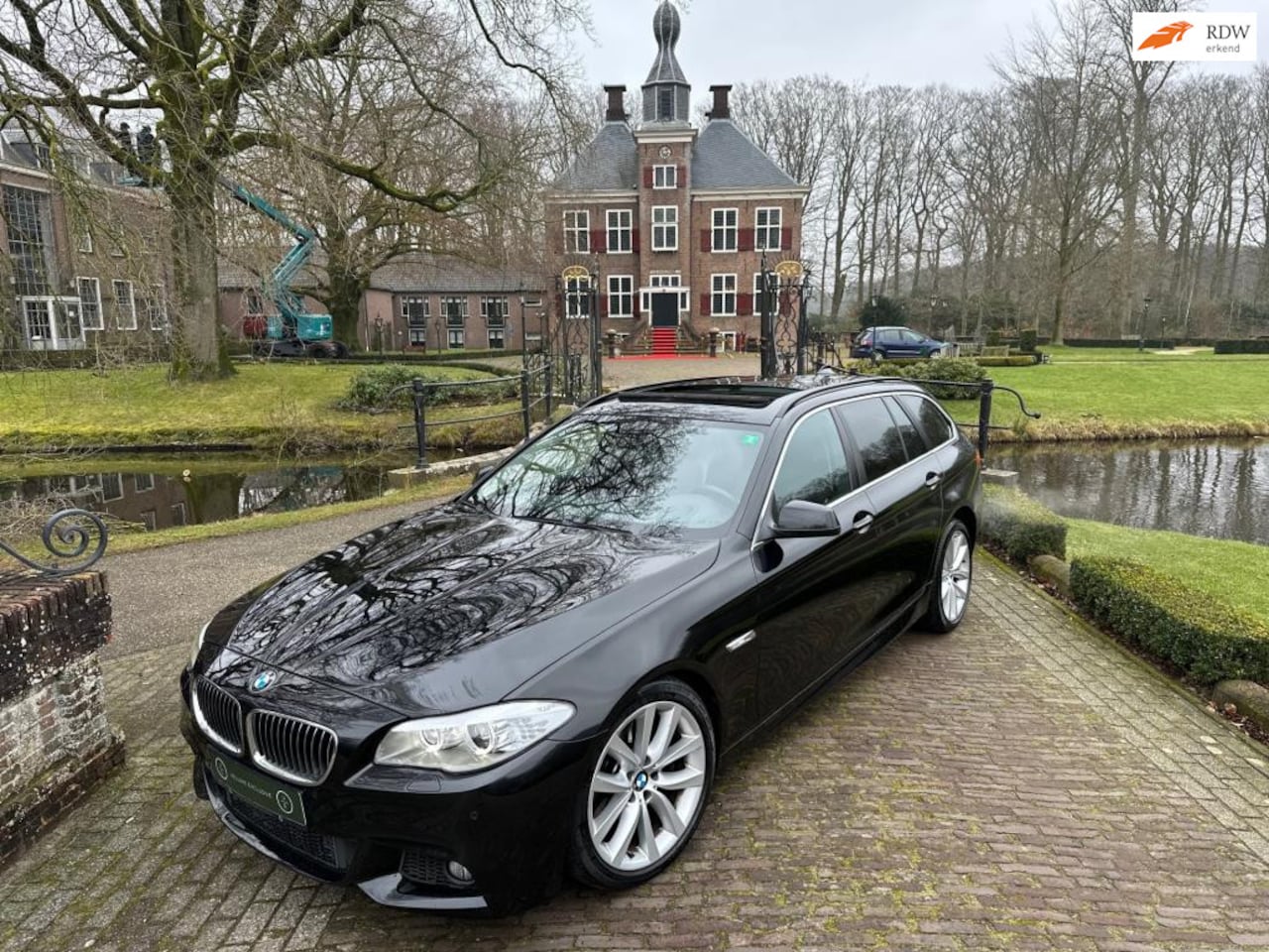 BMW 5-serie Touring - 535i M-Sport | Pano | HUD | Leder | Memory | - AutoWereld.nl