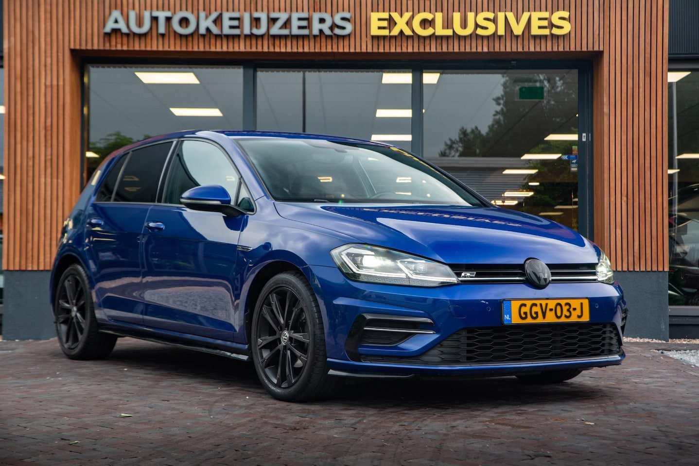 Volkswagen Golf - 1.4 TSI R-Line Dynamische Achterlichten Camera DAB+ Leer Stoelverw. ACC - AutoWereld.nl