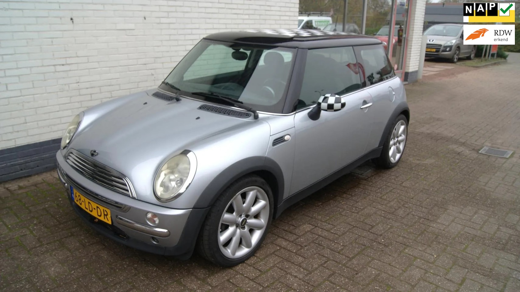 MINI Cooper - Mini 1.6 Pepper Pano dak - AutoWereld.nl