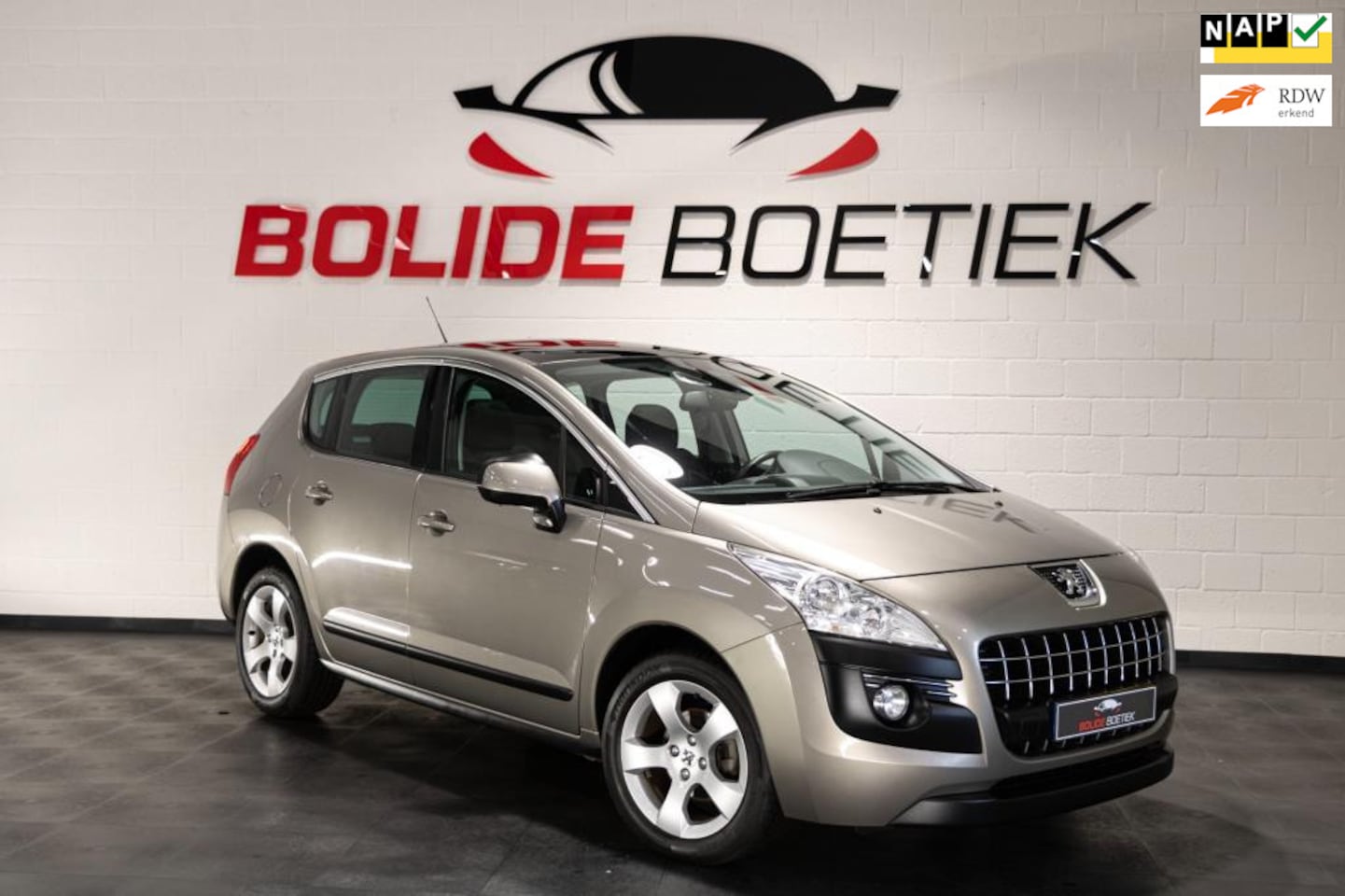 Peugeot 3008 - 1.6 VTi ST Navigatie |Panoramadak |Parkeersensoren |Cruisecontrol |Trekhaak | - AutoWereld.nl