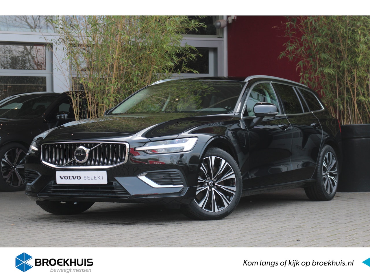 Volvo V60 - 2.0 T6 Recharge AWD Core Bright | Long Range!!| Adaptieve Cruise met Stuurhulp | Stuur- en - AutoWereld.nl