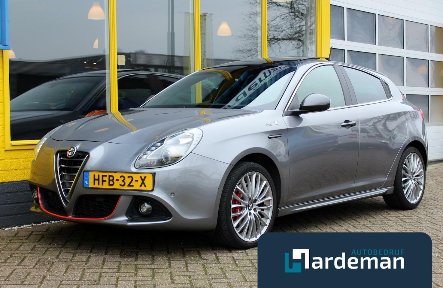 Alfa Romeo Giulietta - 1.4 T QV line Panorama Carplay - AutoWereld.nl