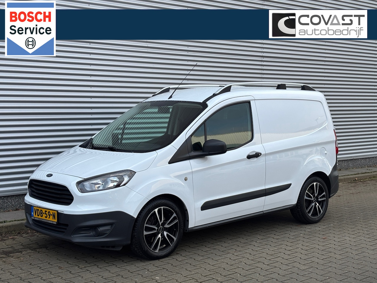 Ford Transit Courier - 1.0 Trend Airco|Trekhaak|LMV|Marge - AutoWereld.nl