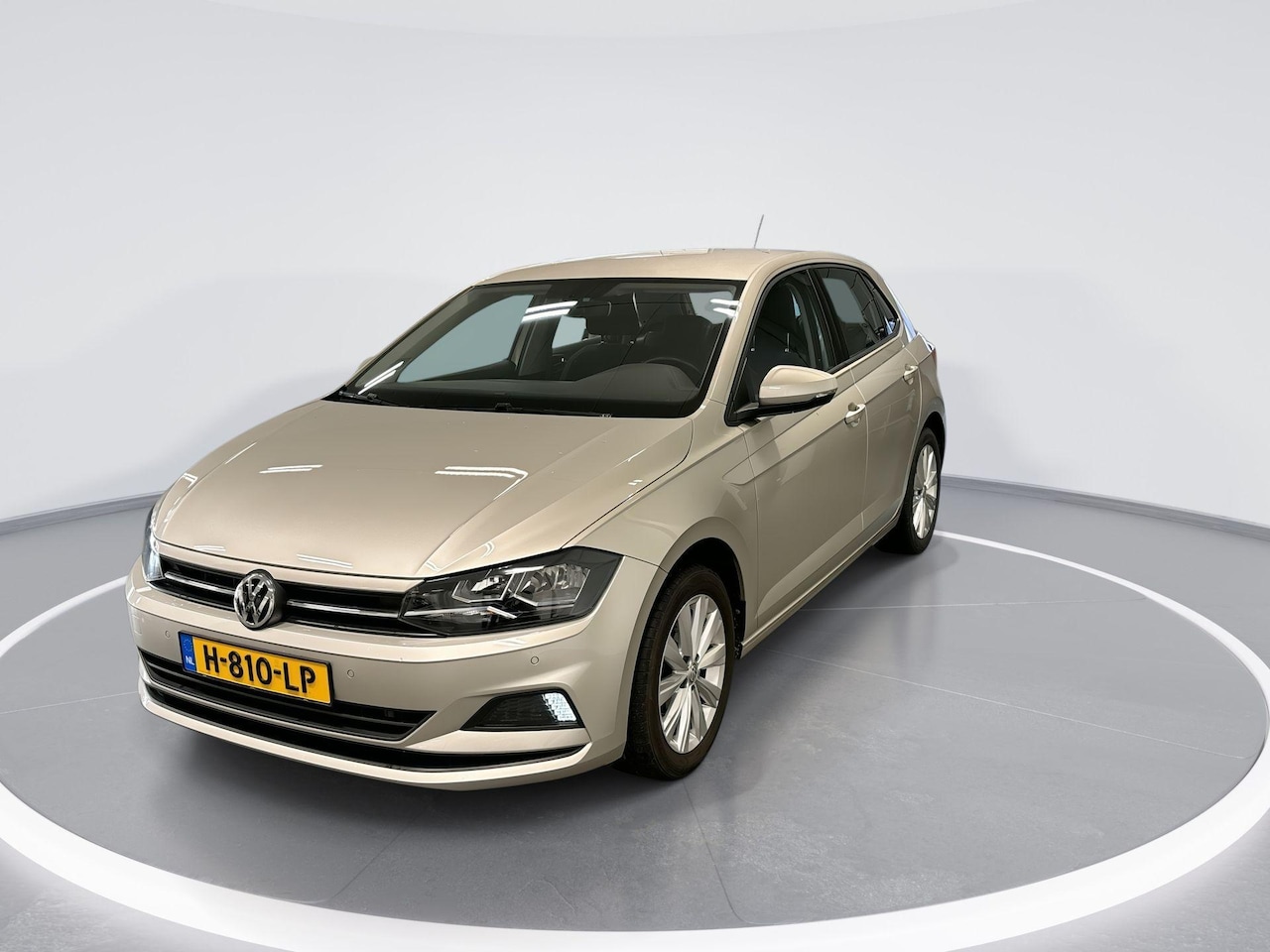 Volkswagen Polo - 1.0 Tsi 95pk DSG Comfortline · Climatronic · APP-Connect · Navi · P-Sensoren · Trekhaak · - AutoWereld.nl