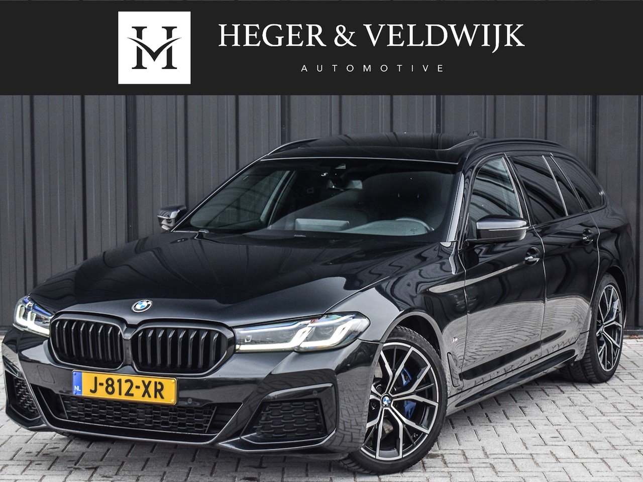 BMW 5-serie Touring - 530i HIGH EXECUTIVE | M-SPORT | PANORAMADAK | COMFORT SEATS | AMBIANCE INTERIEUR | BMW LAS - AutoWereld.nl