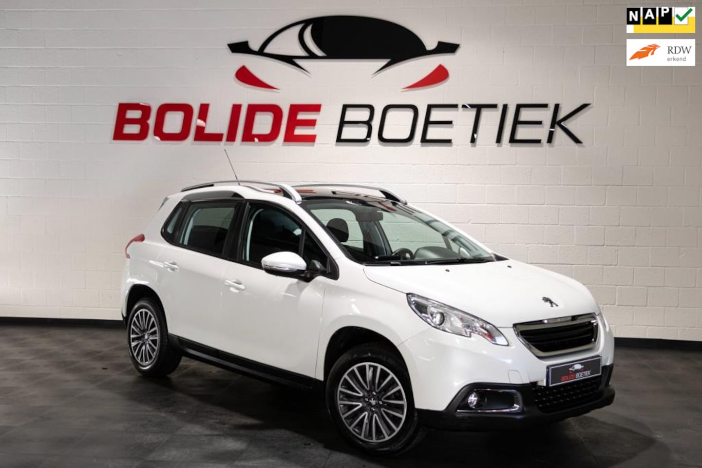 Peugeot 2008 - 1.2 PureTech Blue Lion Navi| Cruisecontrol| Panoramadak| Parkeersensoren| telefoon - AutoWereld.nl