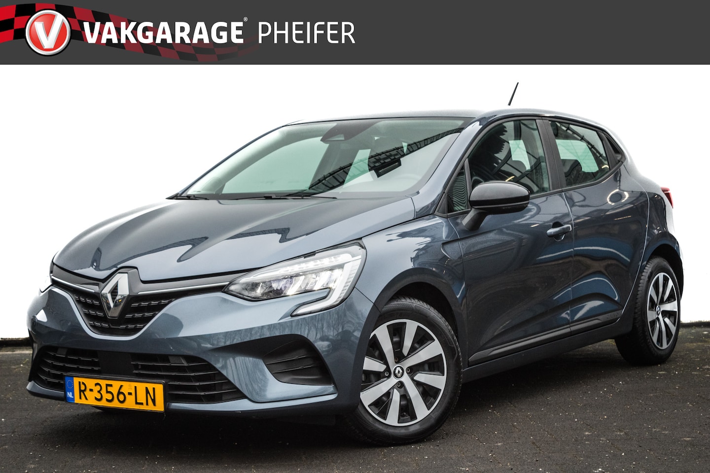 Renault Clio - 1.0 TCe 90 Equilibre Full map navigatie/ LED/ Carplay/ Airco/ Cruise control - AutoWereld.nl