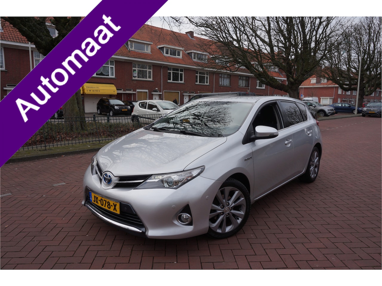 Toyota Auris - 1.8 Hybrid Lease LUXE UITVOERING..... - AutoWereld.nl
