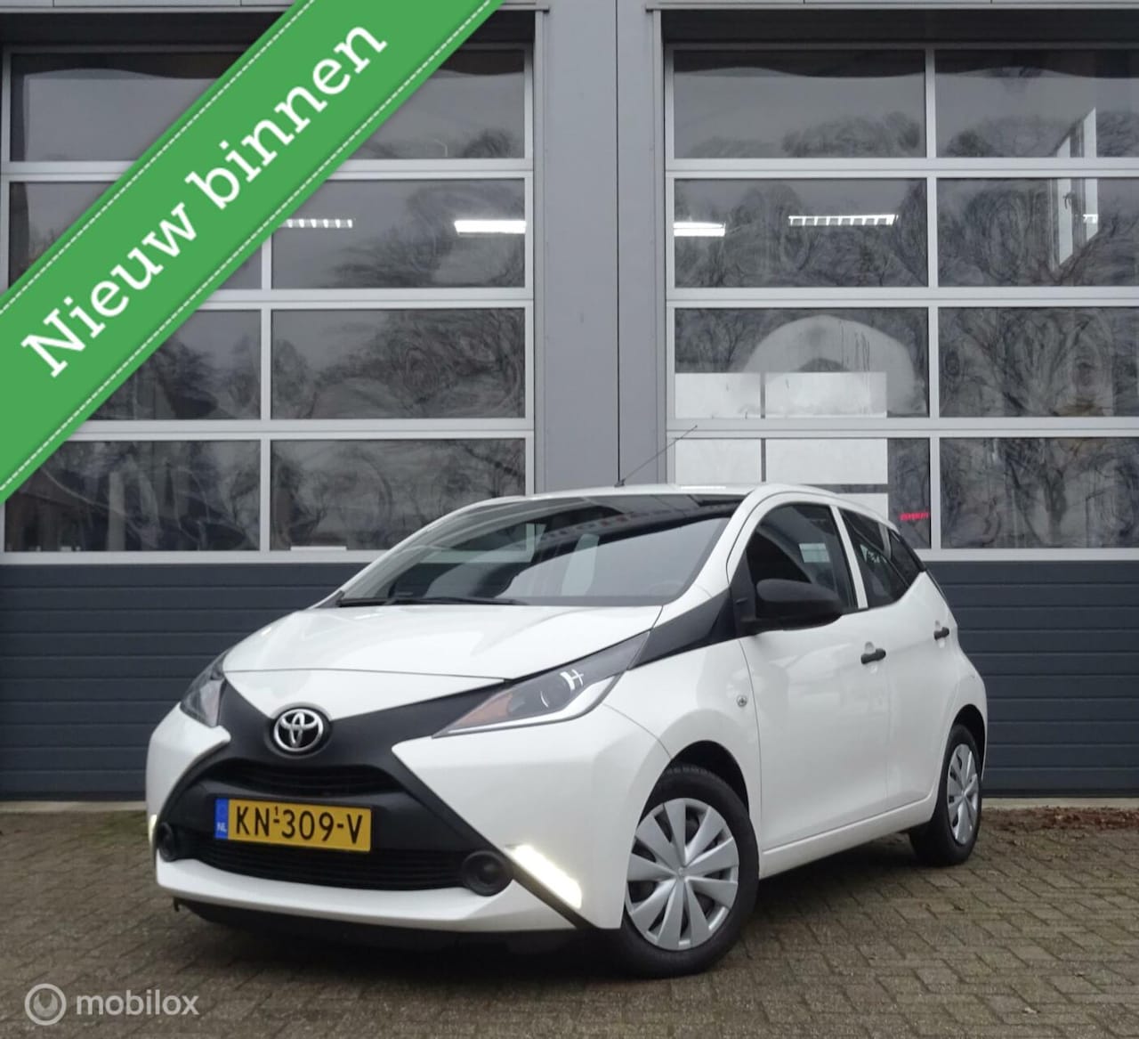 Toyota Aygo - 1.0 VVT-i x CRUISE CONTROL|AIRCO - AutoWereld.nl