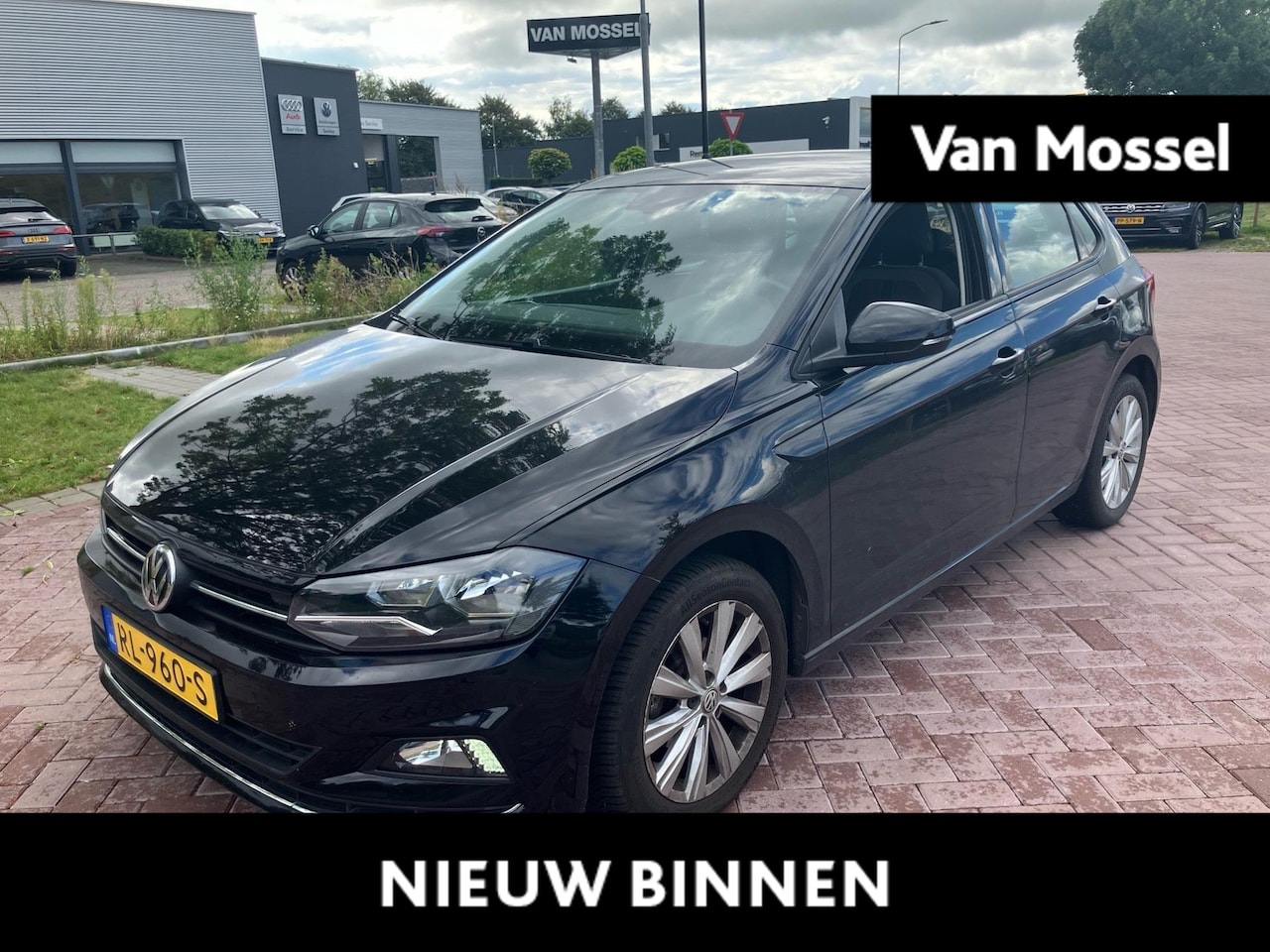 Volkswagen Polo - 1.0 TSI Highline 95 PK | Airco | Bluetooth | Adaptieve Cruise Control | Stoelverwarming | - AutoWereld.nl