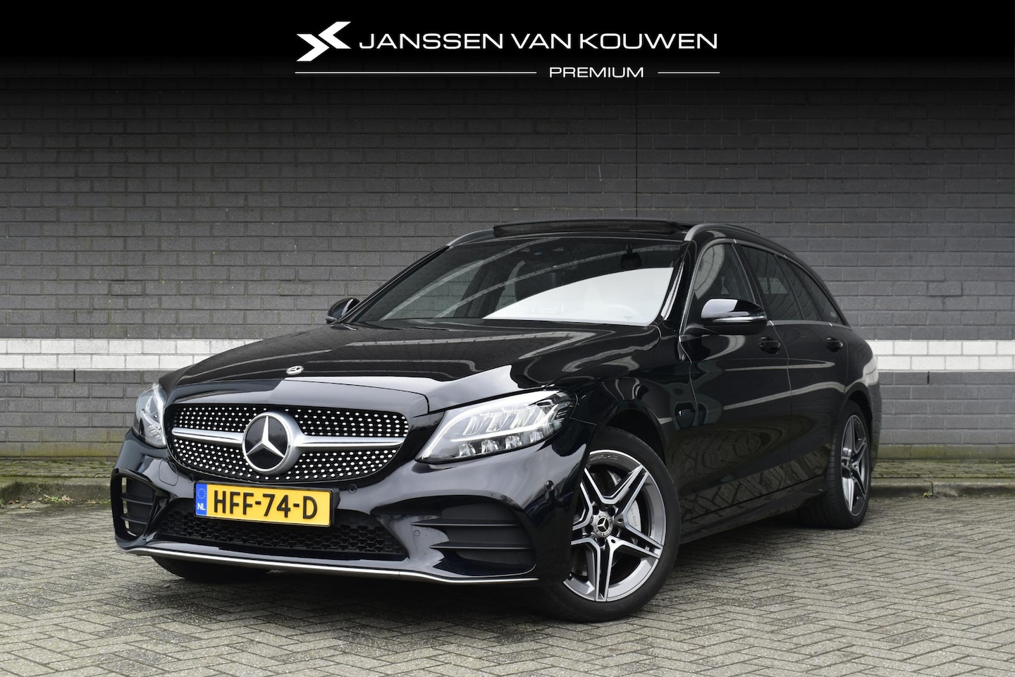 Mercedes-Benz C-klasse Estate - 300 e / AMG / Panorama / Burmester / Stoelverwarming - AutoWereld.nl