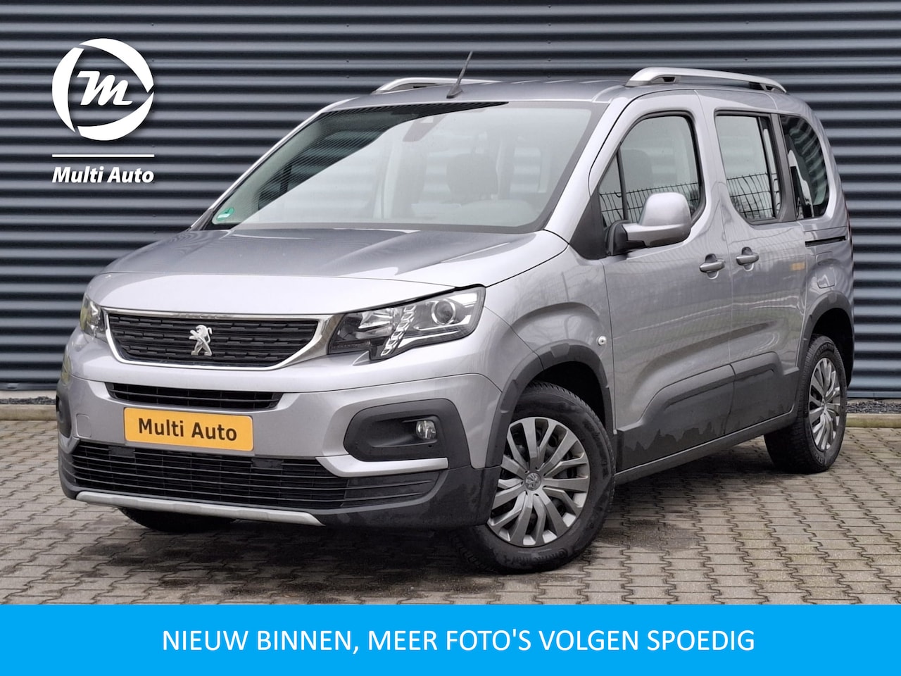 Peugeot Rifter - 1.2 Puretech Allure Dealer O.H. | Apple Carplay | Cruise Control | Stoelverwarming | 2x Sc - AutoWereld.nl