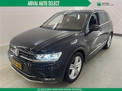 Volkswagen Tiguan - 1.5 TSI ACT 150pk Automaat Highline Executive| Leder | Apple CarPlay | Elektrische achterk