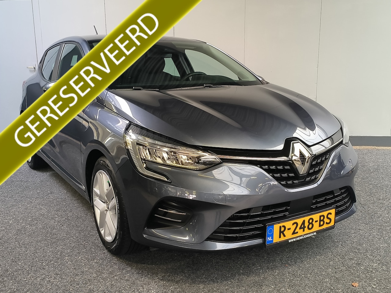 Renault Clio - 1.0 TCe Zen uit 2020 Rijklaar + 12 maanden Bovag-garantie Henk Jongen Auto's in Helmond, - AutoWereld.nl