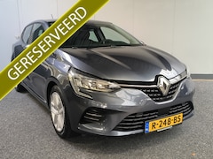 Renault Clio - 1.0 TCe Zen uit 2020 Rijklaar + 12 maanden Bovag-garantie Henk Jongen Auto's in Helmond, a