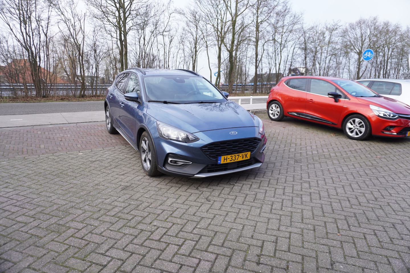 Ford Focus - 1.5 EcoBoost Active Business AUTOMAAT STOEL- EN STUURVERWARMING CLIMA - AutoWereld.nl