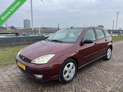 Ford Focus - 1.6-16V Futura AIRCO|PDC|TREKHAAK|5-DRS|NW APK