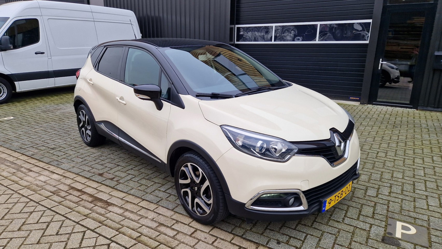 Renault Captur - 1.2 TCe Dynamique Automaat - AutoWereld.nl