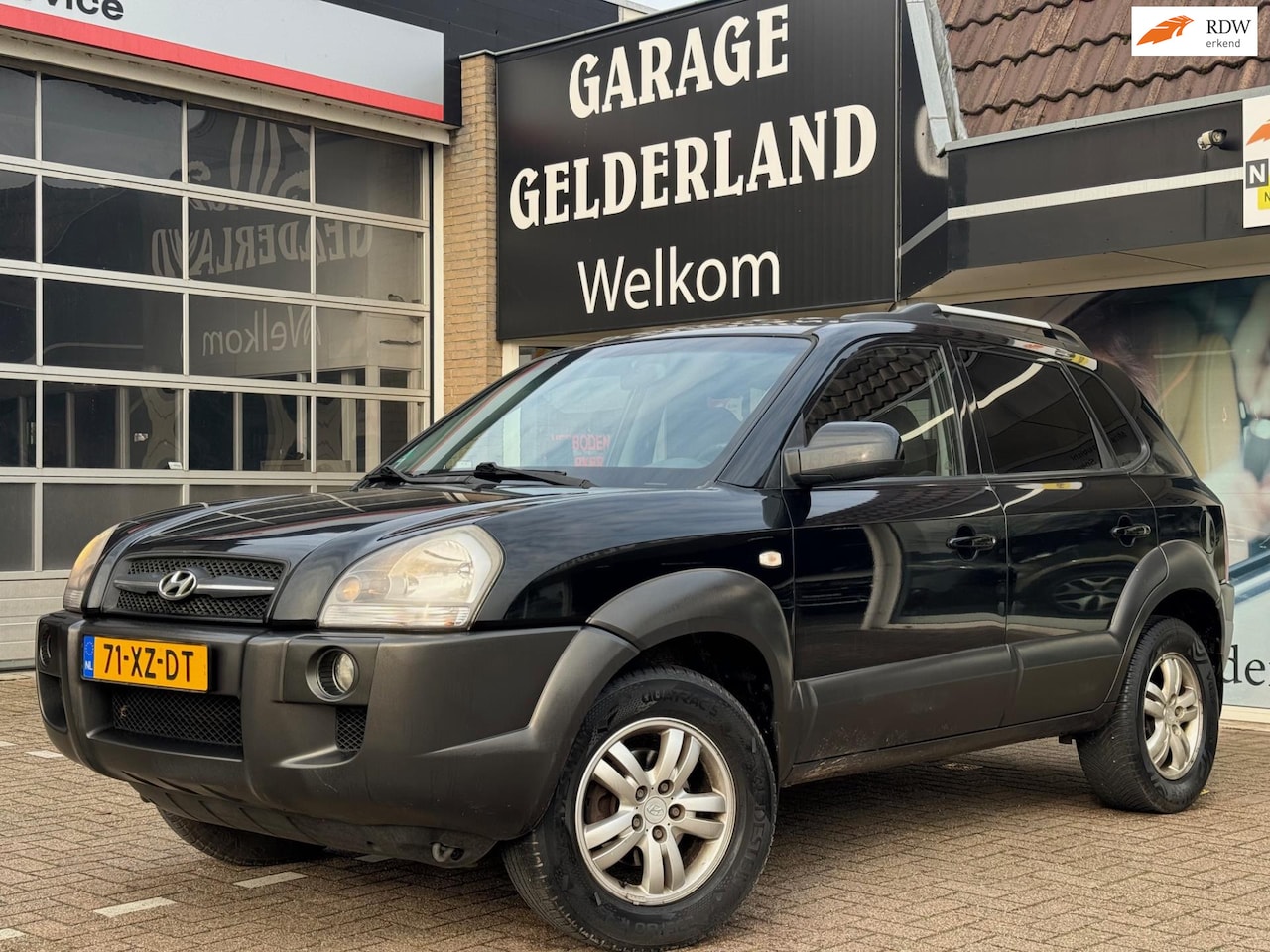 Hyundai Tucson - 2.0i Active Joy | Trekhaak | Airco | Centr.v | Camera - AutoWereld.nl