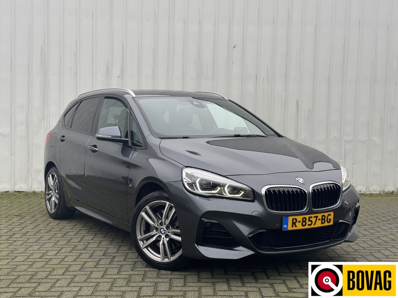 BMW 2-serie Active Tourer - 225xe iPerformance M-Sport High Executive Leder Clima Acc Lane-Assist Led - AutoWereld.nl