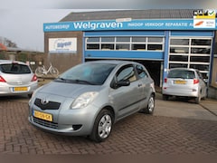 Toyota Yaris - 1.3 VVTi Terra lage km stand 97000km izgstaat