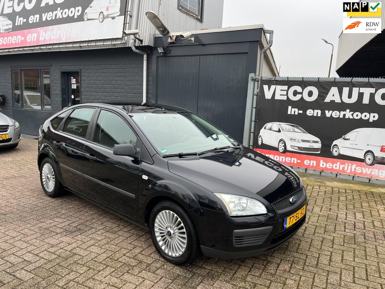 Ford Focus - 1.6-16V Champion airco nette auto - AutoWereld.nl