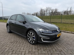 Volkswagen Golf - 1.4 TSI GTE