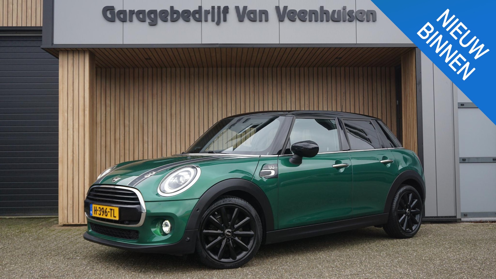 MINI Cooper - 1.5 136pk 5Drs Automaat 60 Years Edition Pano.Dak H&K Leder Head-Up 17inch LM LED *Complet - AutoWereld.nl