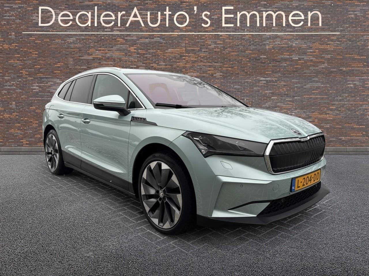 Skoda Enyaq iV - 80 First Edition ECC LMV NAVIGAIE CRUISE - AutoWereld.nl