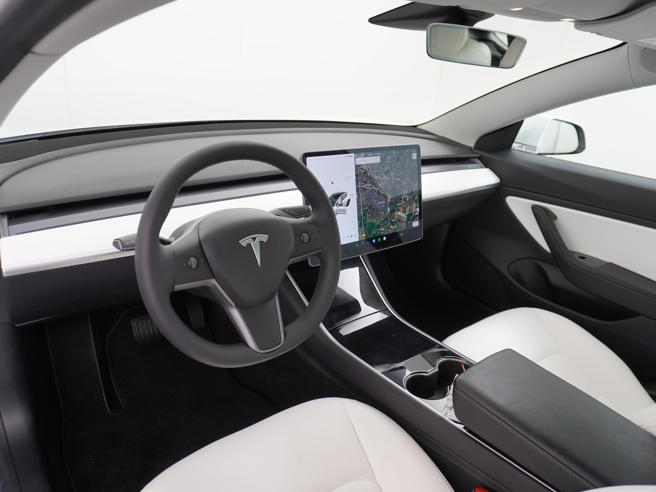 Tesla Model 3 - Long Range RWD Long Range 75kWh 463PK Trekhaak Ivory-Int. FSD Full Self Driving Computer-3 Premium Audio - AutoWereld.nl