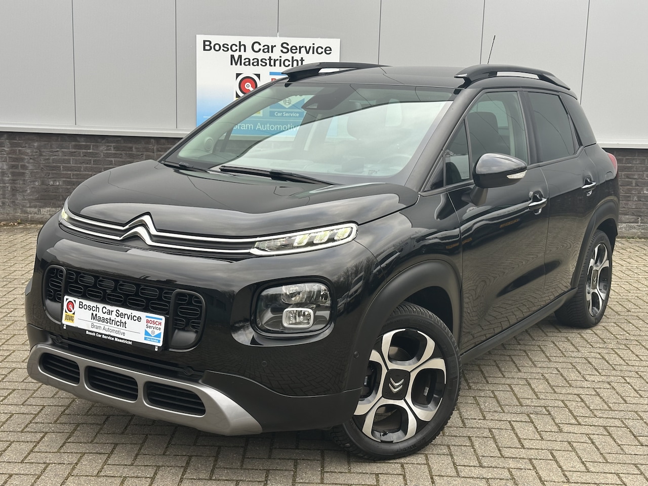 Citroën C3 Aircross - 1.2 PureTech S&S Shine | Leer | Pano | Premium Sound | 1ste Eigenaar |17" | Camera | Blind - AutoWereld.nl