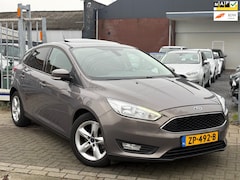 Ford Focus - 1.0 Titanium | Schuifdak | Trekhaak | Navi | Camera | Cruise control |