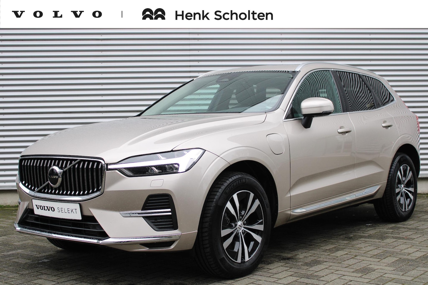 Volvo XC60 - T6 Automaat Core Bright | Trekhaak Semi Elektrisch Inklapbaar | Panoramisch Schuif-/Kantel - AutoWereld.nl