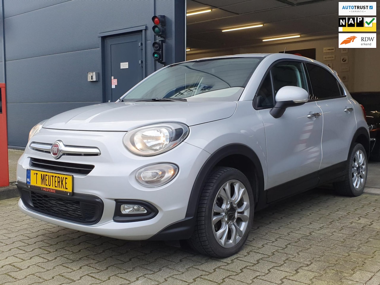 Fiat 500 X - 1.4 Turbo MultiAir Lounge - STOEL+STUUR VERW. / KEYLESS / DISTR. VERV. / GARANTIE / P.SENS - AutoWereld.nl